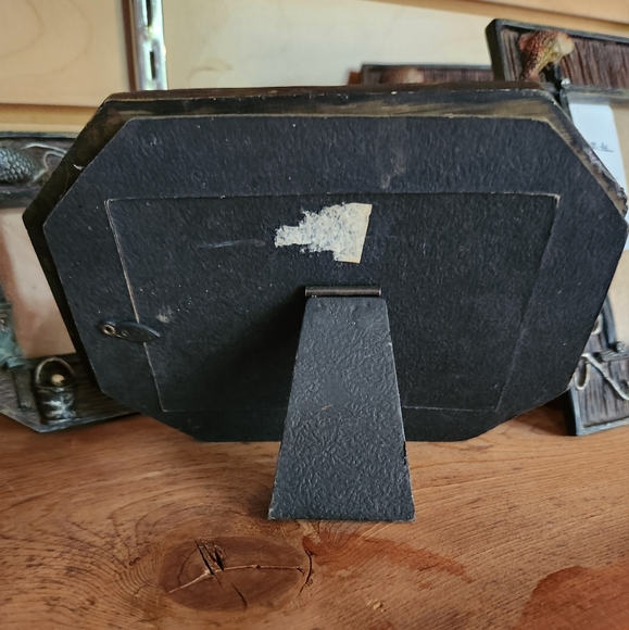 Fishing Photo Frame with 3-D Embellishments - Picture 2 of 4